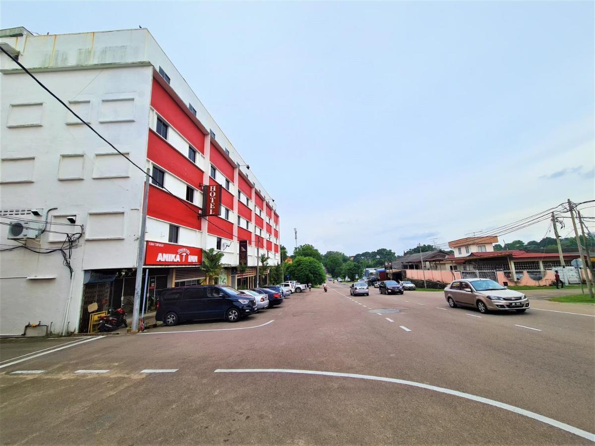Anika Inn - Keluang Ngoại thất bức ảnh