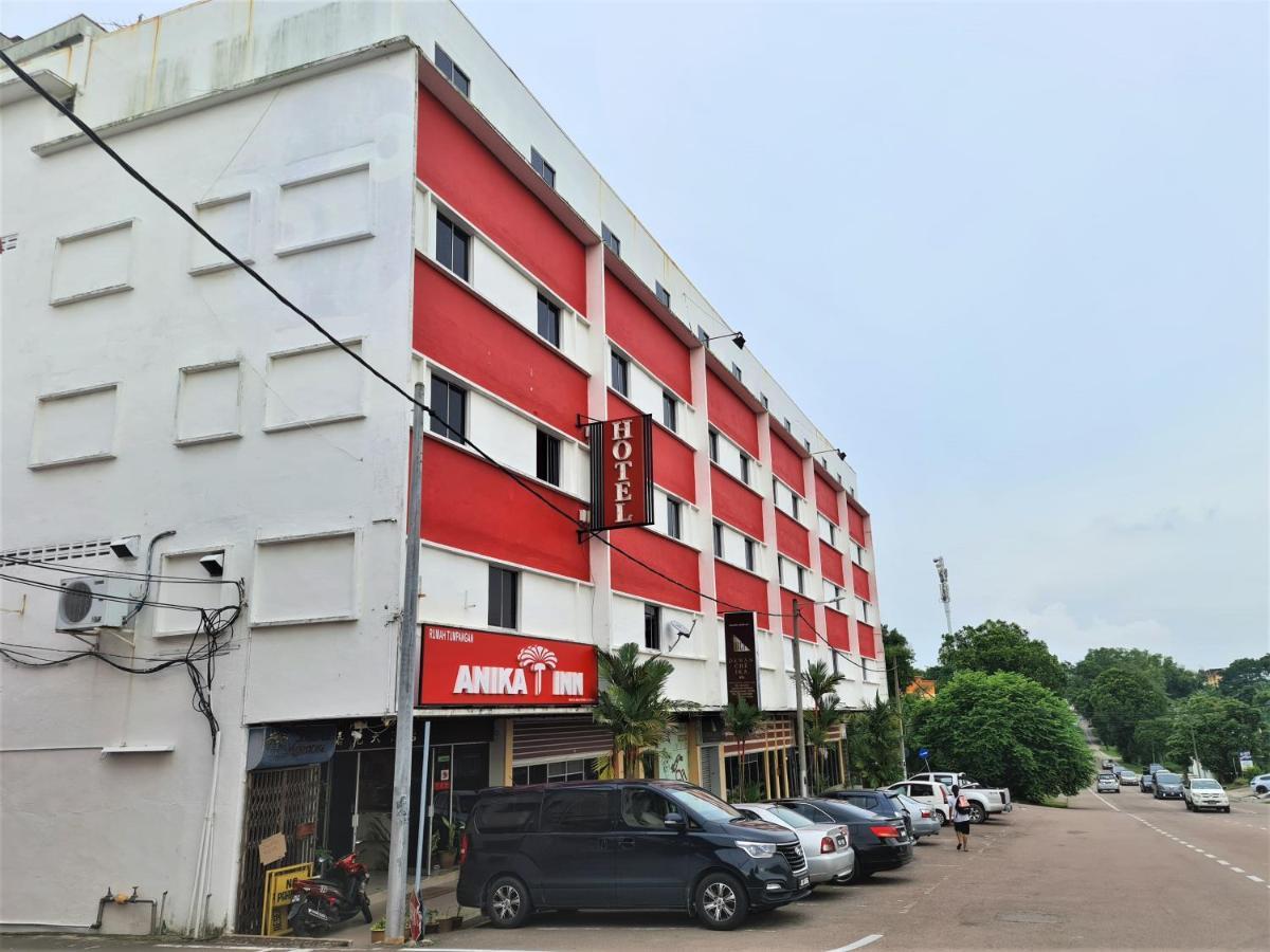 Anika Inn - Keluang Ngoại thất bức ảnh