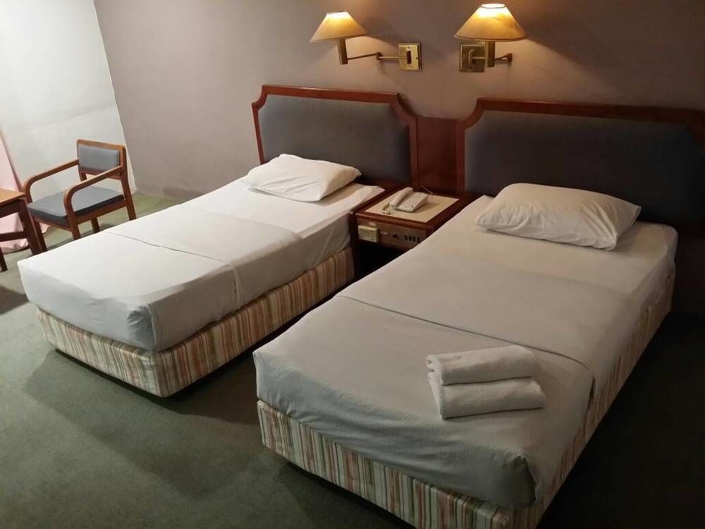 Anika Inn - Keluang Ngoại thất bức ảnh