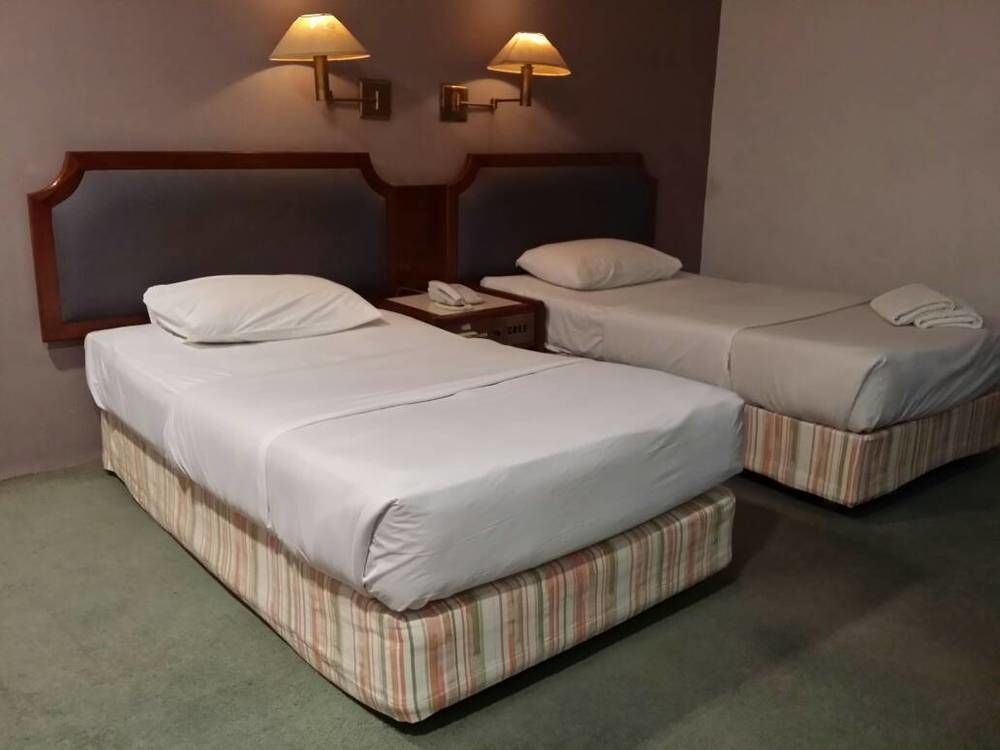Anika Inn - Keluang Ngoại thất bức ảnh