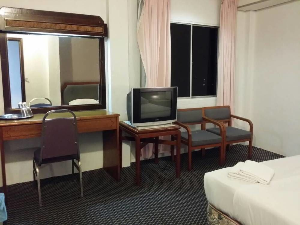 Anika Inn - Keluang Ngoại thất bức ảnh