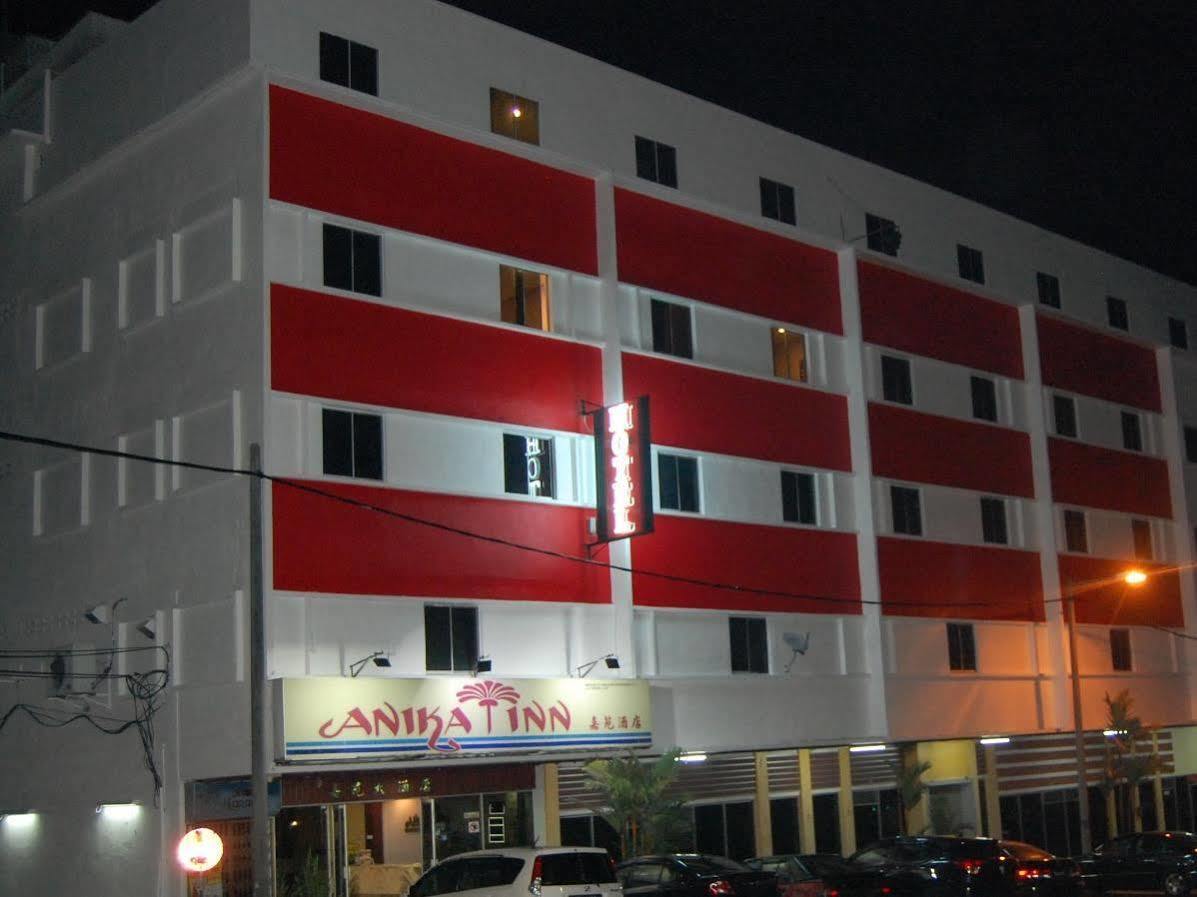 Anika Inn - Keluang Ngoại thất bức ảnh