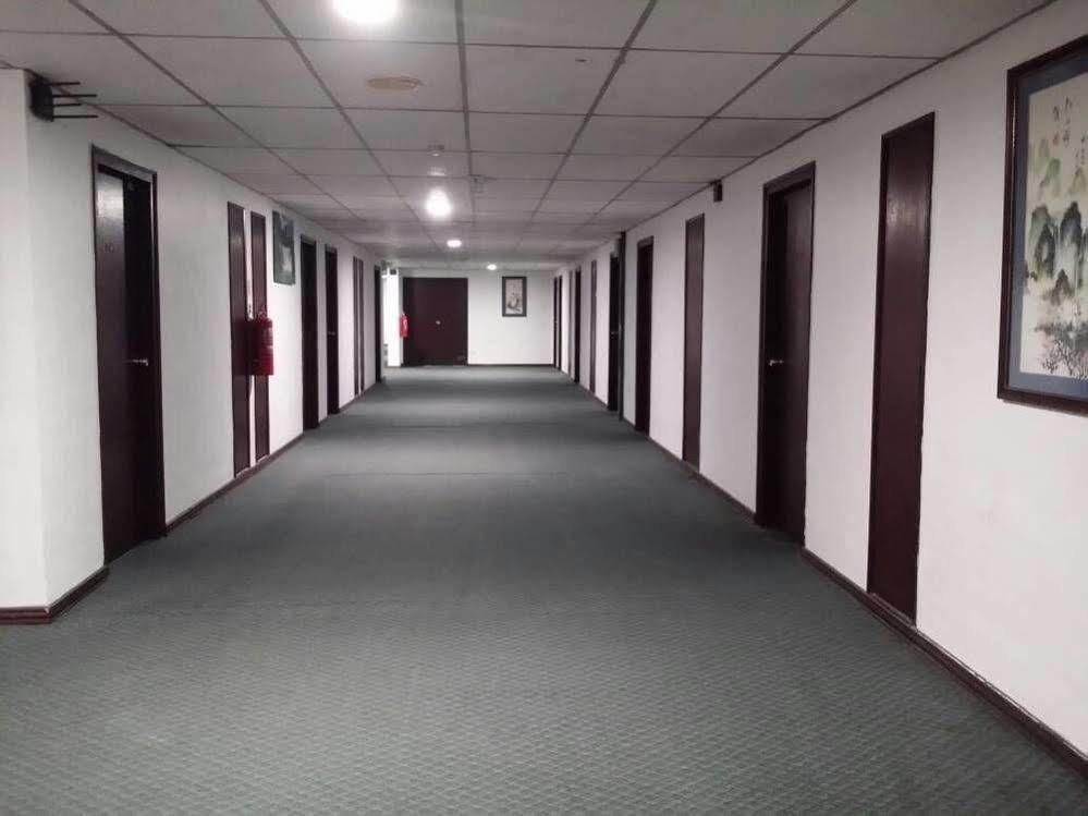 Anika Inn - Keluang Ngoại thất bức ảnh
