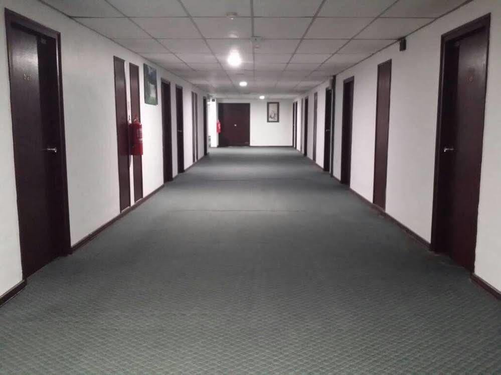 Anika Inn - Keluang Ngoại thất bức ảnh