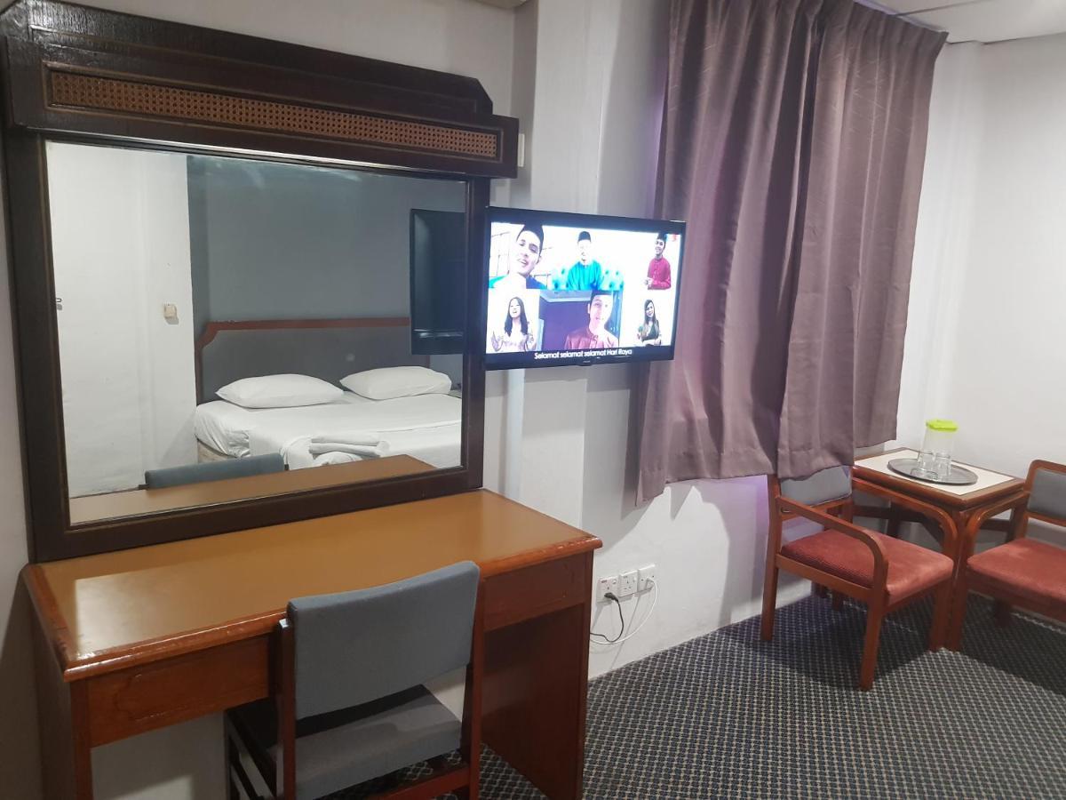 Anika Inn - Keluang Ngoại thất bức ảnh