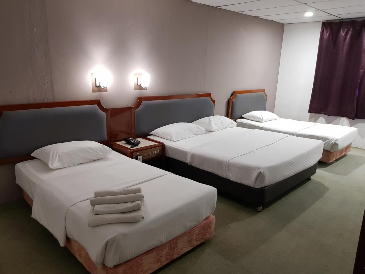 Anika Inn - Keluang Ngoại thất bức ảnh