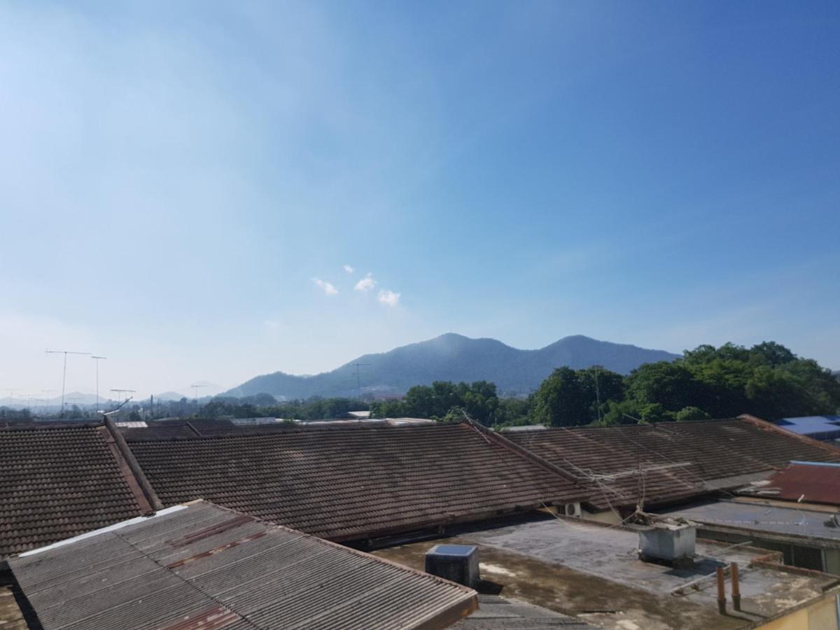 Anika Inn - Keluang Ngoại thất bức ảnh